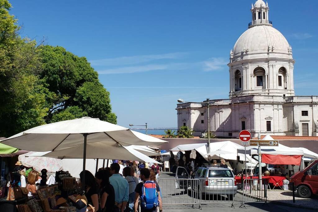 Feira Da Ladra Comfy Premium * Lisbon